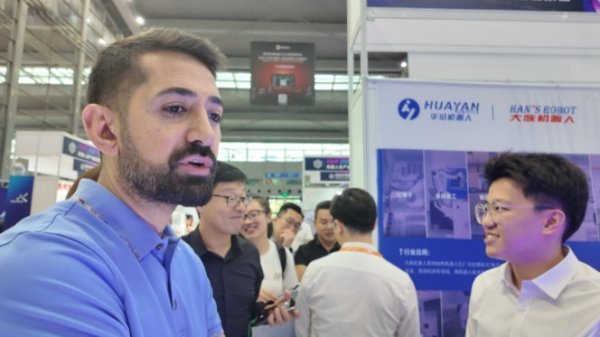 配资实盘平台排名前十 “顶流”秀“绝活”！记者实探这场盛会